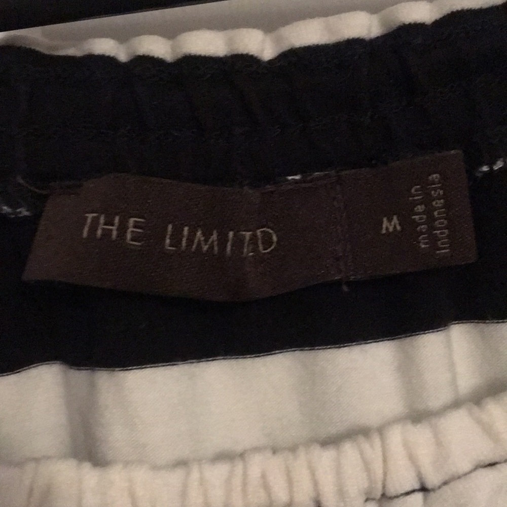 Limited black and white short sleeve shirt - Picture 2 of 5